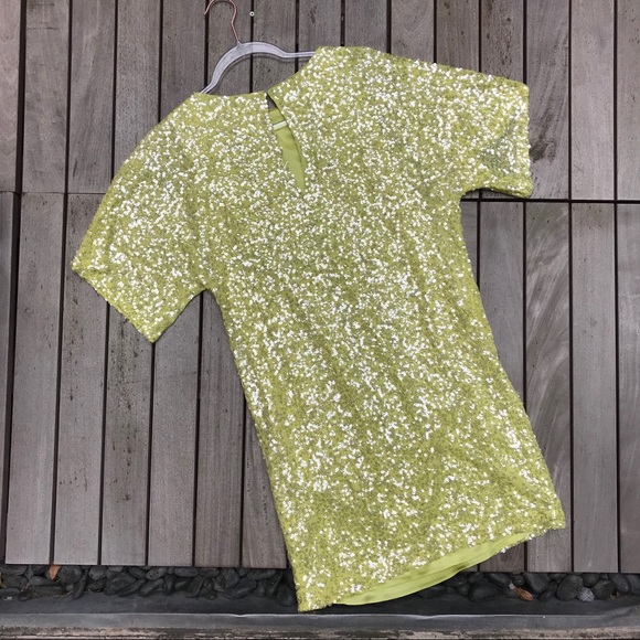 VINCE CAMUTO Yellow Sequin Crew Short Sleeve Dress - Picture 3 of 6